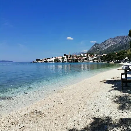 Apartment Zana *