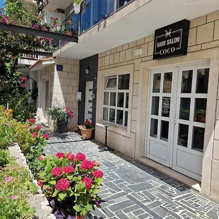 Apartment Zana