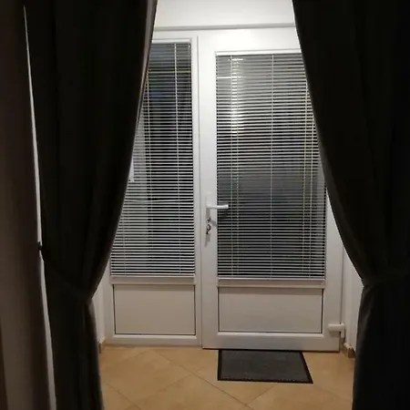Zana Apartment