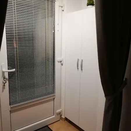 Zana Apartment *